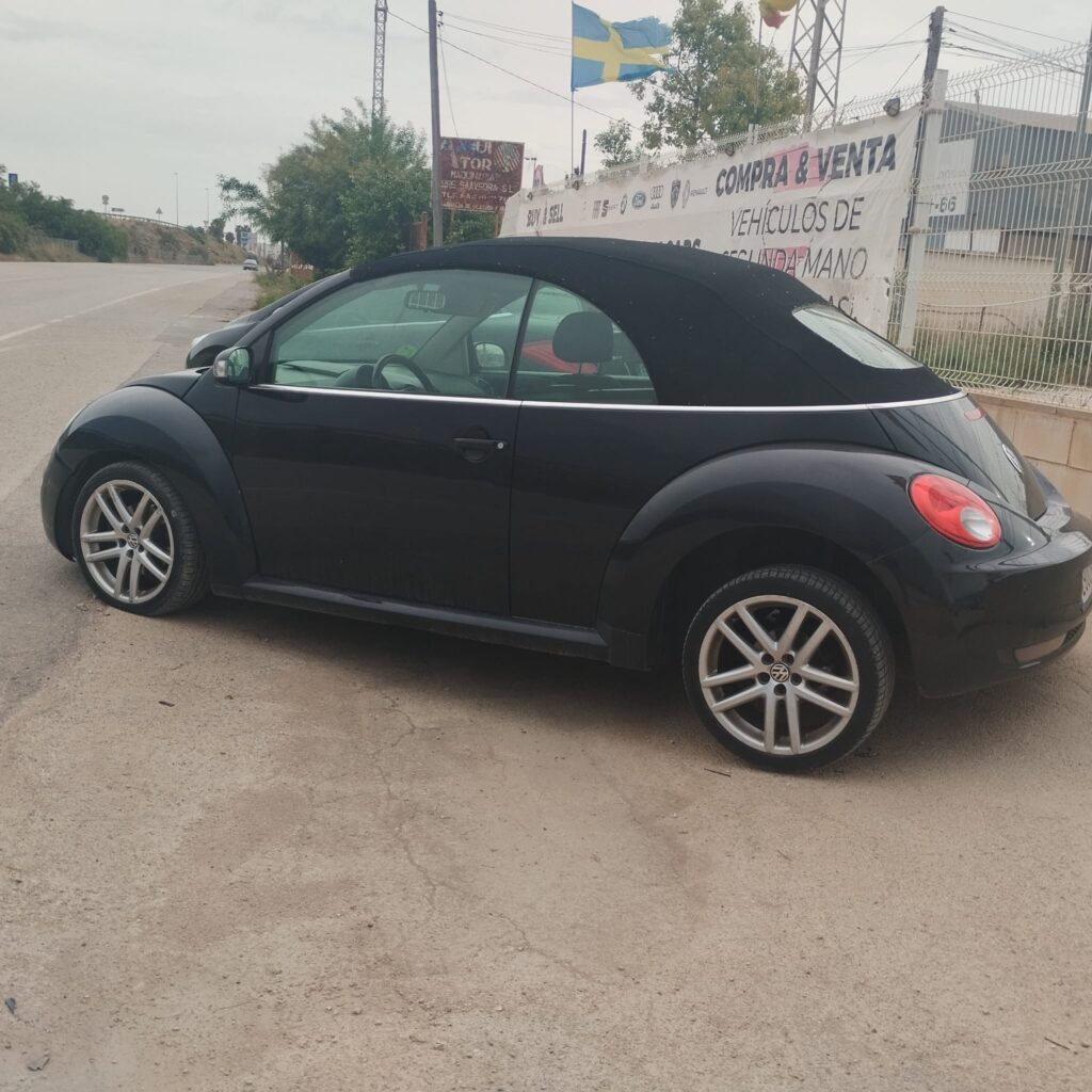 Volkswagen Beetle Cabrio
